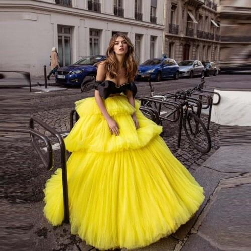 2021 Spring Sexy Fashion Puffy Tulle Two-Piece Suit Women Dresses Plus Size Yellow with Train Strapless Dress Ball Gown