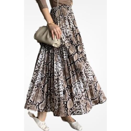 WiRcKeat Women's Midi Skirts