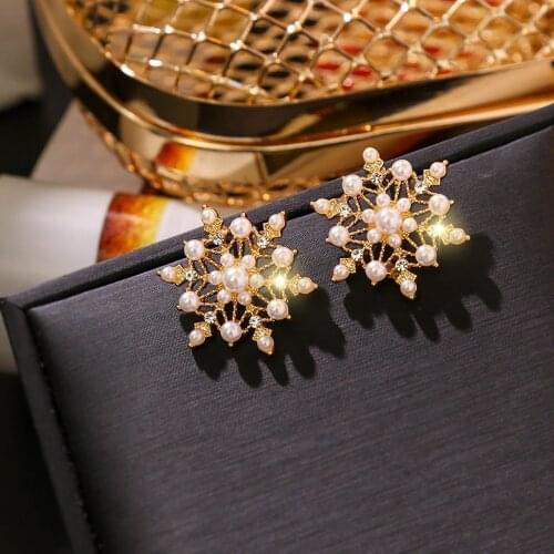 Korean Version Of Bohemian Geometric Asymmetry Sexy Red Lips Earrings Ladies Crystal Pearl Tassel Earrings Pendant Jewelry