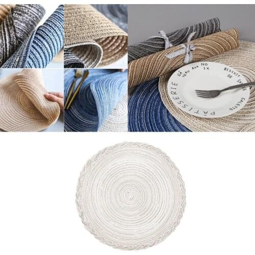 Round Braided Placemat 15 Inches Natural Hot Insulation Tablemat Retro Bordered Table Mat for Kitchen