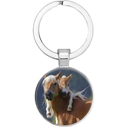 Retro Keep Calm And Love Horse Fashion Keychain 25mm Handmade Round Pendant Keychain Car Keychain
