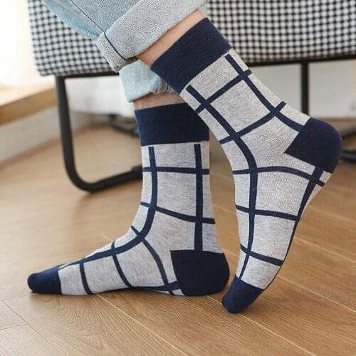 Striped Plaid Socks Mans Business Style Tide Fashion Streetwear England Retro Wind Cotton Long Socketing Man Autumn Winter New