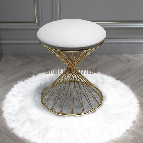 Nordic ins wind chair simple household iron art dressing stool black loli makeup stool golden light luxury nail chair