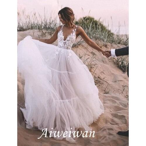 A-Line Sleeveless Floor-Length Straps V-Neck Appliques Garden Tulle Wedding Dress 2021