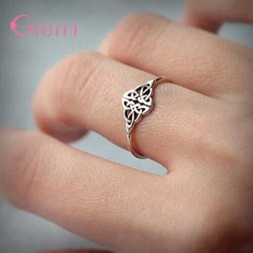Elegant 925 Sterling Silver Camellia Finger Rings for Women Trendy Delicate Hollow Out Flower Ring Celebrity Jewelry Bijoux