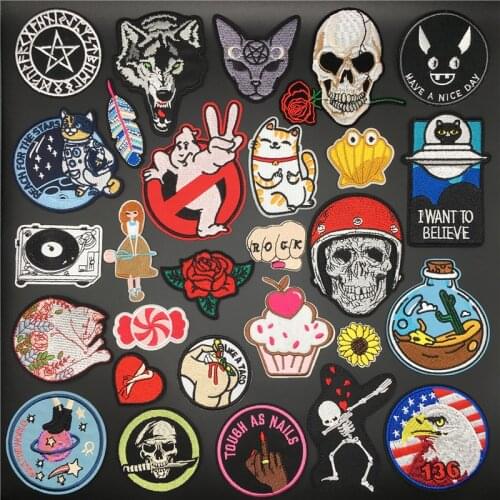 Skull Leaf Wolf Ghost Patch Iron on Embroidery Badge Diy Sewing Clothing Backpack Decoration Applique Stripe for Clothes Sticker