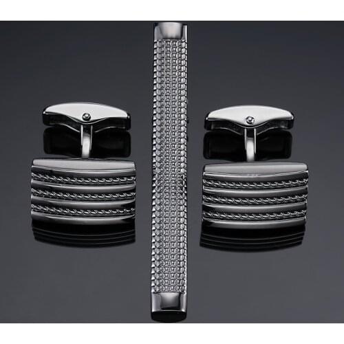 DY A set new high quality laser engraving pattern gun black tie clip Cufflinks fashion business man jewelry free delivery