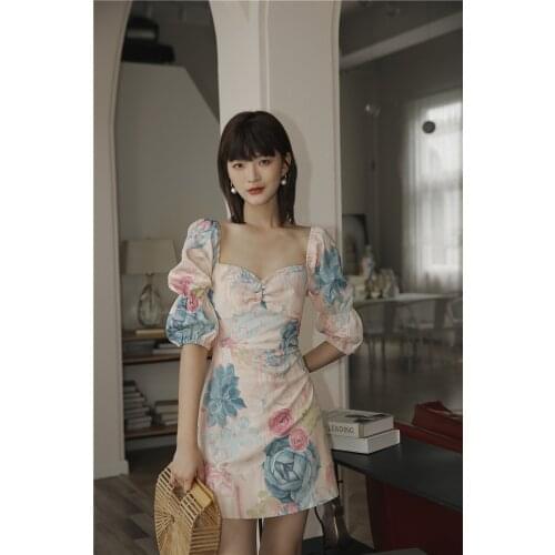 2020 new French retro oil painting bubble sleeve Hepburn gentle temperament dress