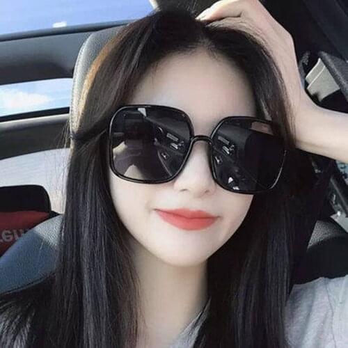 Oversized Square Sunglasses Women Luxury Designer Vintage Sun Glasses Shades for Women Fashion Driving Eyewear Glasses Female