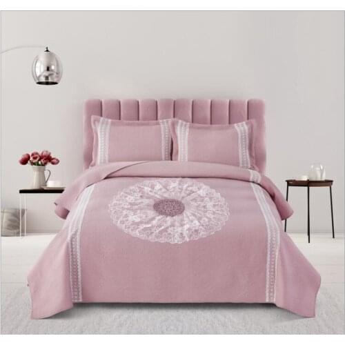 New 100% cotton Quilted Lace flowers Bedspread Bed Cover Bed Sheet size 230x250cm blanket Pillowcases 3pcs