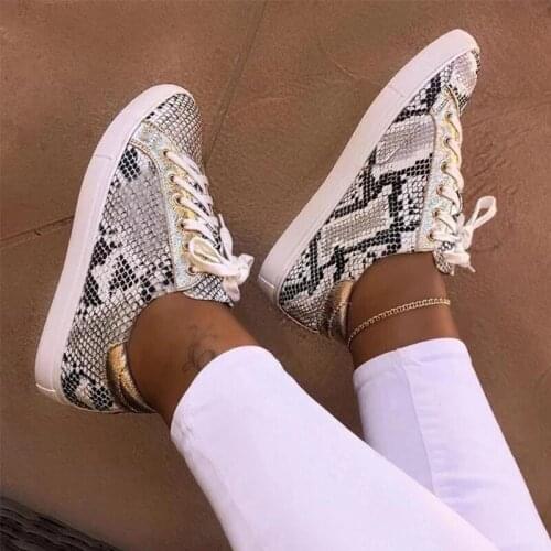 Serpentine Sneakers Womens Casual Shoes Female Sexy Comfort Sneakers 2021 New Arrival