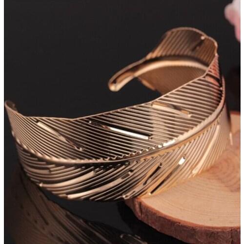 BM005 Simple Personality Exaggeration Geometry Leaf Alloy Bracelet For Women Popular Jewelry Wholesale
