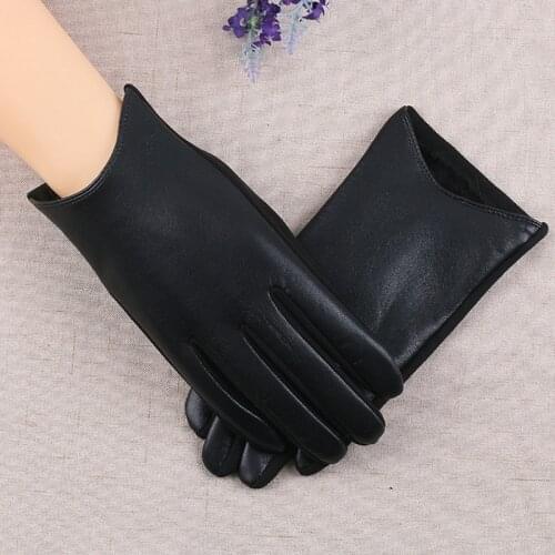Female Fashion PU Leather Winter Plus Velvet Warm Black Cycling Gloves Women Driving Touch Phone Screen Washable Mittens J26