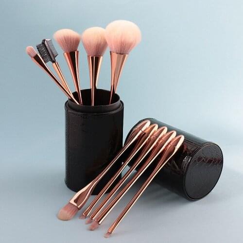 High-Value Small Waist Makeup Brush Family Portrait Beauty Skin Care Eye Brush Blush Brush Makeup Beauty Tool Makeup Brush