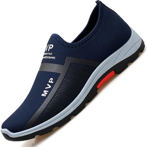 2021 Men Shoes Lightweight Sneakers Men Fashion Casual Walking Shoes Sandals Breathable Slip on Rubber Mens Loafers Tennis