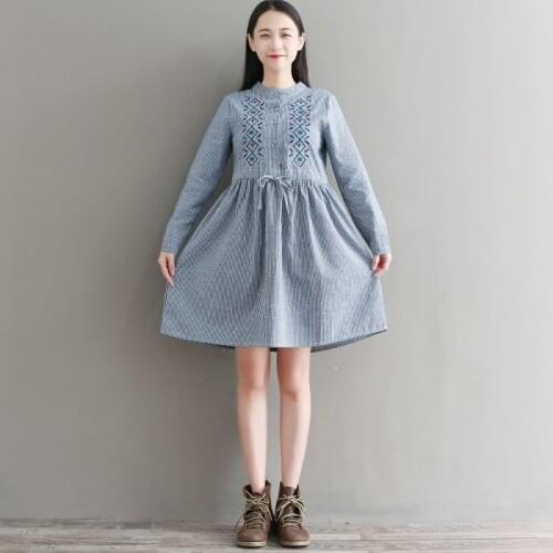 New autumn winter striped dress 2018 long sleeve vintage embroidered floral dress