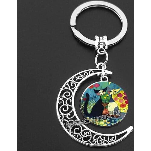 The Family of Cats Crescent Moon Keychains Colorful Cats Cute Animal Glass Cabochon Key Rings Gift for Wedding