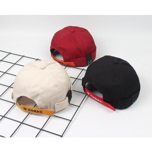 New Embroidered Brimless Cap New Skullies Beanis Hat for Women and Men Summer Couples Fur Hat Tide Bonnet Portable Docker Cap