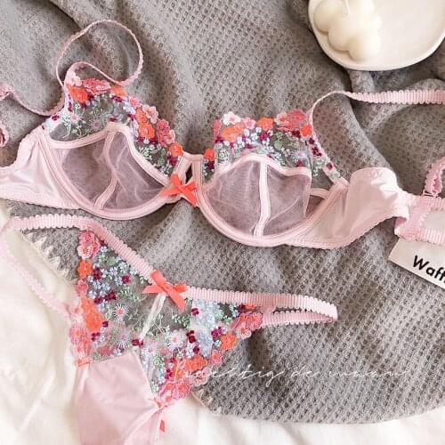 2021 New Ultrathin Floral Embroidery Transparent Brassiere T-Back Panties Women Sexy Underwear Hollow Out Ladies Pink Intimates