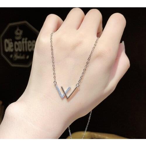 High Quality Double V-shaped Necklace Simple Models W Letter Clavicle Necklace Trend Personality Fashion Jewelry Dropshipping