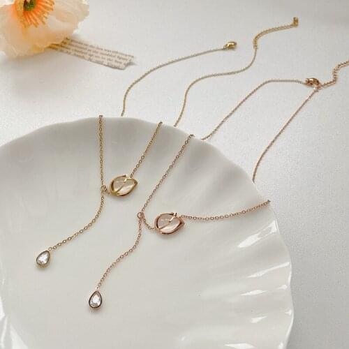 VSnow Fashion Rose Flower Stainless Steel Pendant Necklace for Women Vintage Asymmetric Waterdrop Opals Party Necklace Jewelry