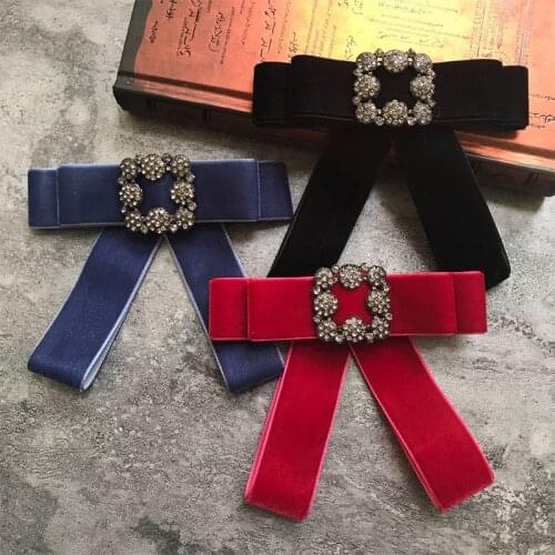 Free shipping fashion Female woman 2017Korean black velvet handmade retro square diamond bow brooch cute lady corsage decorative
