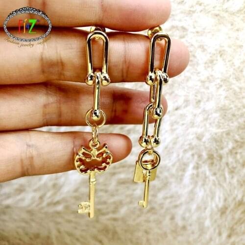 F.J4Z 2021 Trend Earrings for Women Punk Minimalist U Shape Linked Key Lock Mix-matched Drop Earring Lady Gifts Jewelry