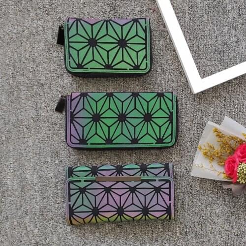 Fashion Women Wallet Purses Geometric Luminous Wallet Clutch Female Long Standard Wallets Money Bag Card Holder Purse