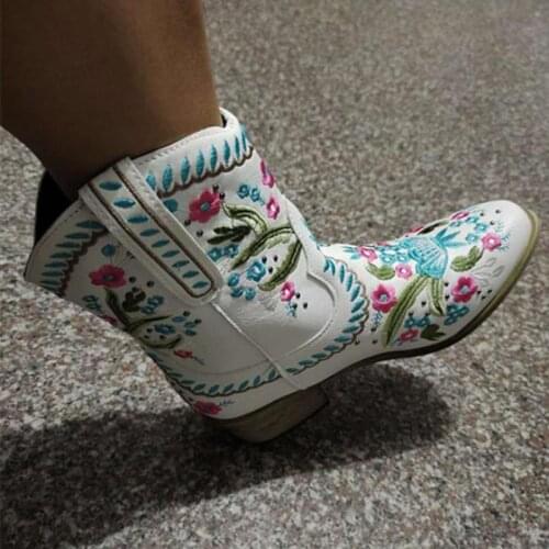 Fashion British Women Top Quality Pu Leather Slip On Embroidered Mid-boots Breathable Chelsea Boots Women Casual Short Boots