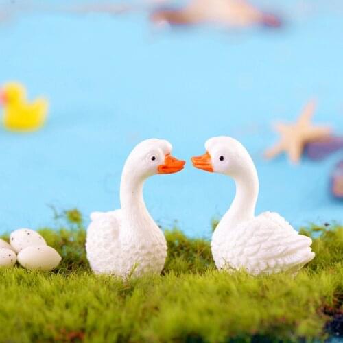 ZOCDOU 1 Piece White Goose Goosey Goosie Swan Cygnus Small Statue Home Decoration Accessories Miniature Decor Crafts Figurines