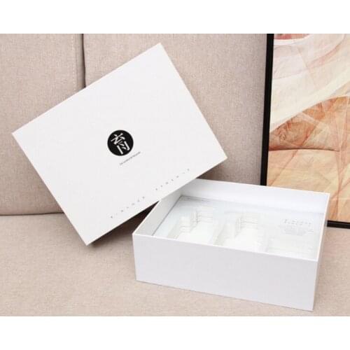 Cardboard folding magnetic customized paper box with ribbon ---DH11463