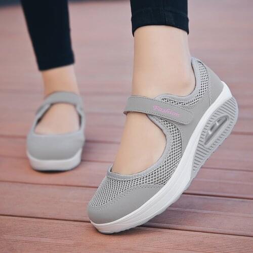 Sisuoco Women's Moccasins