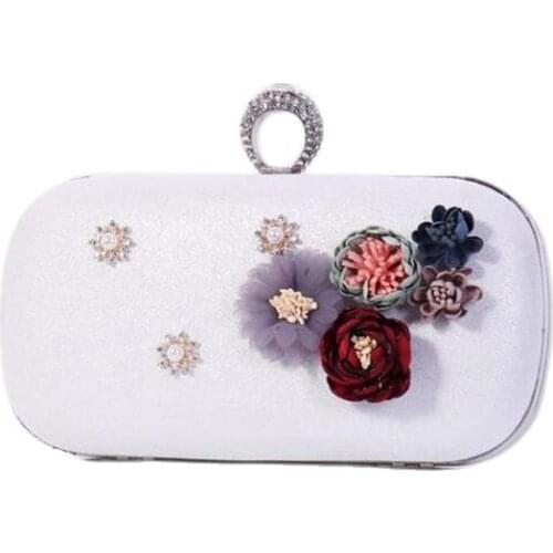 2020 women handmade flowers evening clutch bags wedding banquet purse for ladies diamond ring wallets with chain MN1579