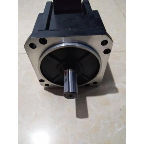 MDE202GCG servo motor, used one , 90% appearance new , test goods , free shipping