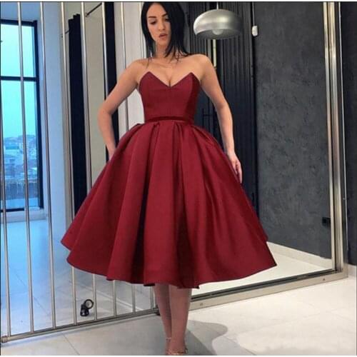 Burgundy Satin Homecoming Dresses Knee Length Prom Dress Sleeveless Short Formal Party Dresses Custom Made A-line Prom Gowns