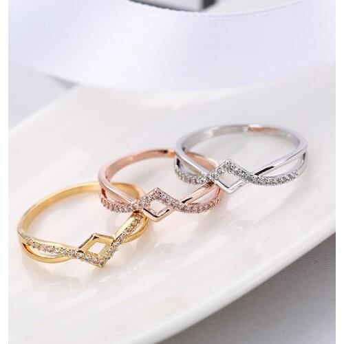 Fashion Rose Gold Plated CZ White Crystal Cross Finger Ring with AAA Zirconia Ring Charm Women Eternal Engagement Jewelry