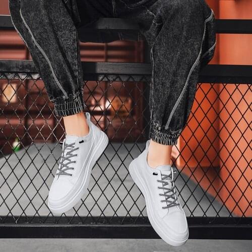 2021 Spring new board shoes white shoes Men Fashion Leather Sneakers Luxury Colour White Shoes Fashion Off Casual Sneakers