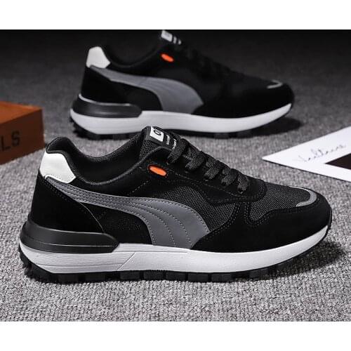 Men Fashion Sneakers Hard-Wearing Jogging Shoes Men Casual Shoes Light Walking Shoes Men Vulcanize Shoes Hot Sale Student Shoes
