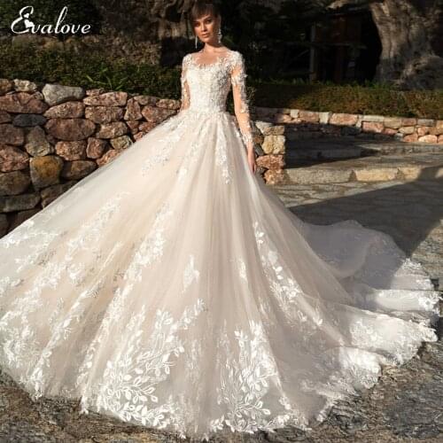 EVALOVE Elegant Scoop Neck Full Sleeve A-Line Wedding Dress Gorgeous Appliques Vintage Bridal Gown Custom Princess Wedding Gown