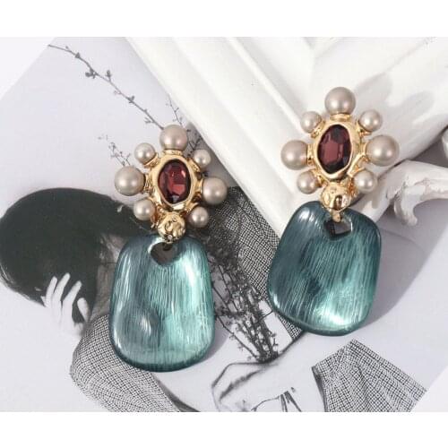 European and American genius designer fashion pearl plexiglass ear clip