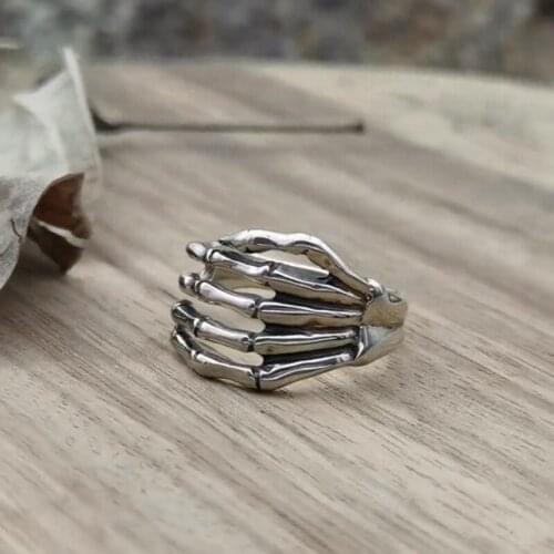 Punk Style Skull Ring Men Women Demon Paw Hand Halloween Exaggerated Ring Gift Jewelry