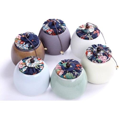 2021 new urn pet imitates old pot small size ceramic purple sand mini storage animal cremation ash sealed pot as a souvenir