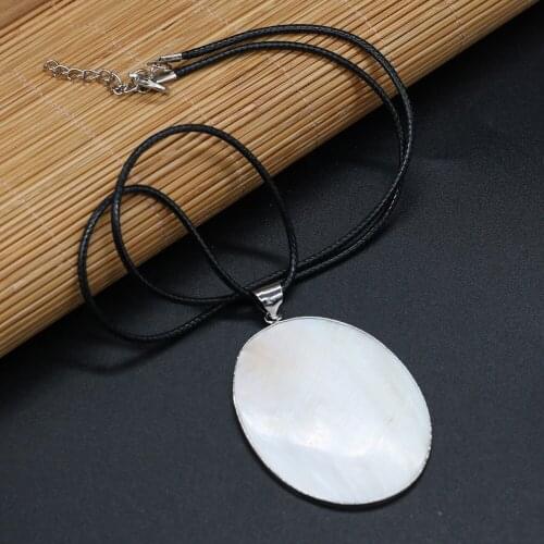 Natural Shell Pendant Necklace Simplicity White Shell Pendant Necklace for Women Jewelry Necklace Best Gift Length 55+5cm