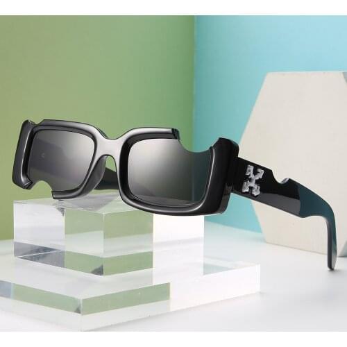 Cool Small Square Sunglasses Women Men Trendy Retro Small Rectangle Sunglasses Candy Colors Gradient Sun Glasses Shades UV400