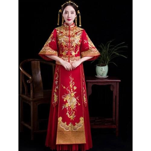 China Style wedding dress Bridal Gown Embroidery cheongsam Elegant toast suits Overseas Traditional bride Qipao Dresses womens
