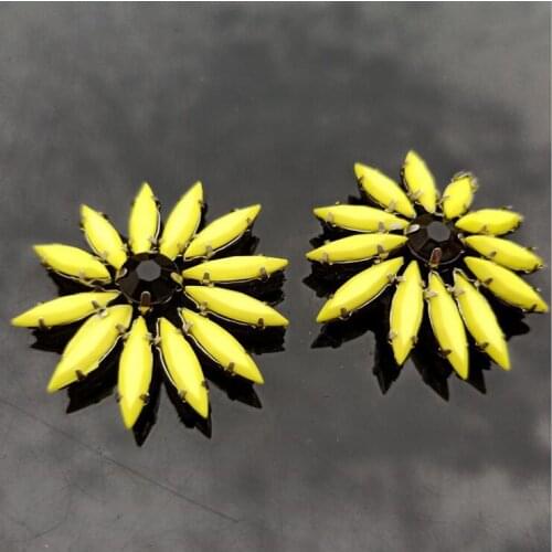 5 Pcs Rhinestone sun flower Beaded Patch for Clothing Sewing on Beading Applique Shirt Shoes Bags Apparel DIY Decoration Patches