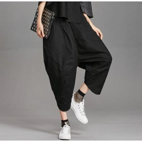 2020 summer new cropped trousers female original design elastic waist black cotton bloomers loose casual pants tide