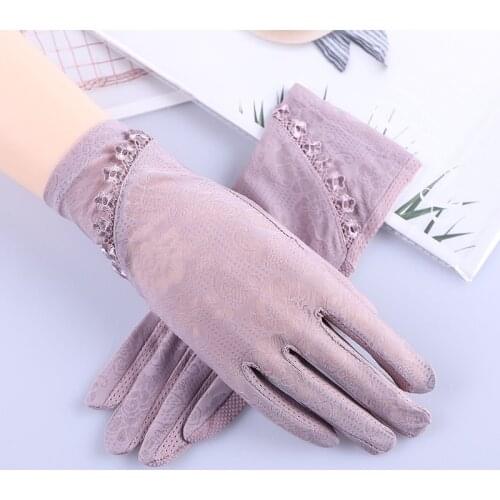 Spring Summer Driving Gloves Women Touch Screen UV Sun Against Short Thin Cotton Glove Lace Flower Fashion Nonslip New Style