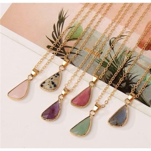 Natural Stone Pendant Necklace Small Rock Quartz Pendulum Amethysts Pink Crystal Necklace for Women Lady Healing Wholesale Gifts