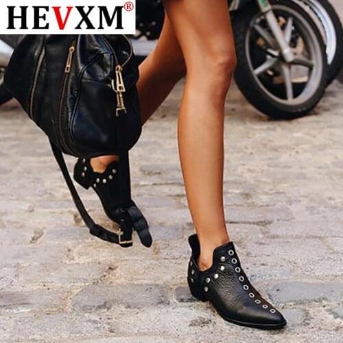 Women Ankle Boots Fashion Retro Rivet Boots Woman Autumn Winter Pointed Toe Shoes Female Low Heel Footwear Plus Size 35-43